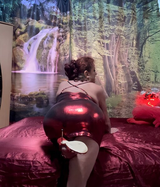 Doamna sexy, poze reale 100%!